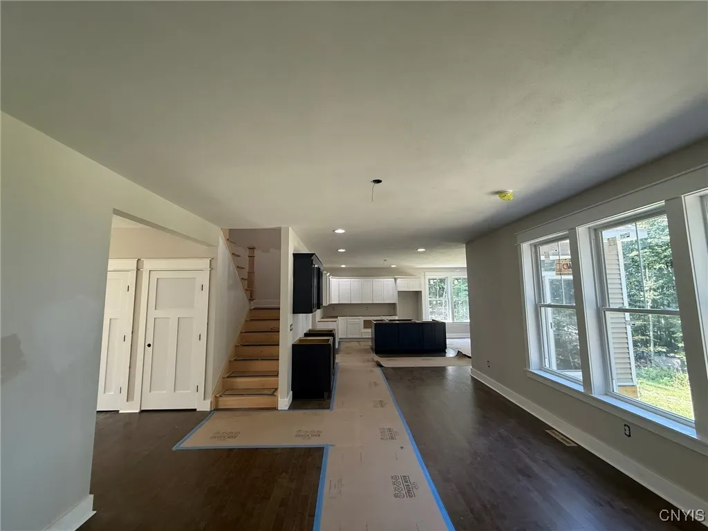 112 Topaz, Camillus, New York 13219, Camillus, New York 13219, 4 Bedrooms Bedrooms, 11 Rooms Rooms,2 BathroomsBathrooms,Residential,For Sale,112 Topaz, Camillus, New York 13219,0,S1636580