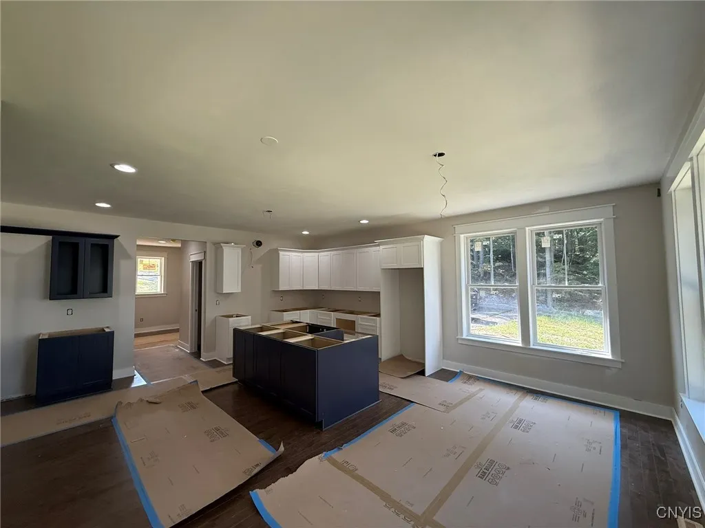 112 Topaz, Camillus, New York 13219, Camillus, New York 13219, 4 Bedrooms Bedrooms, 11 Rooms Rooms,2 BathroomsBathrooms,Residential,For Sale,112 Topaz, Camillus, New York 13219,0,S1636580