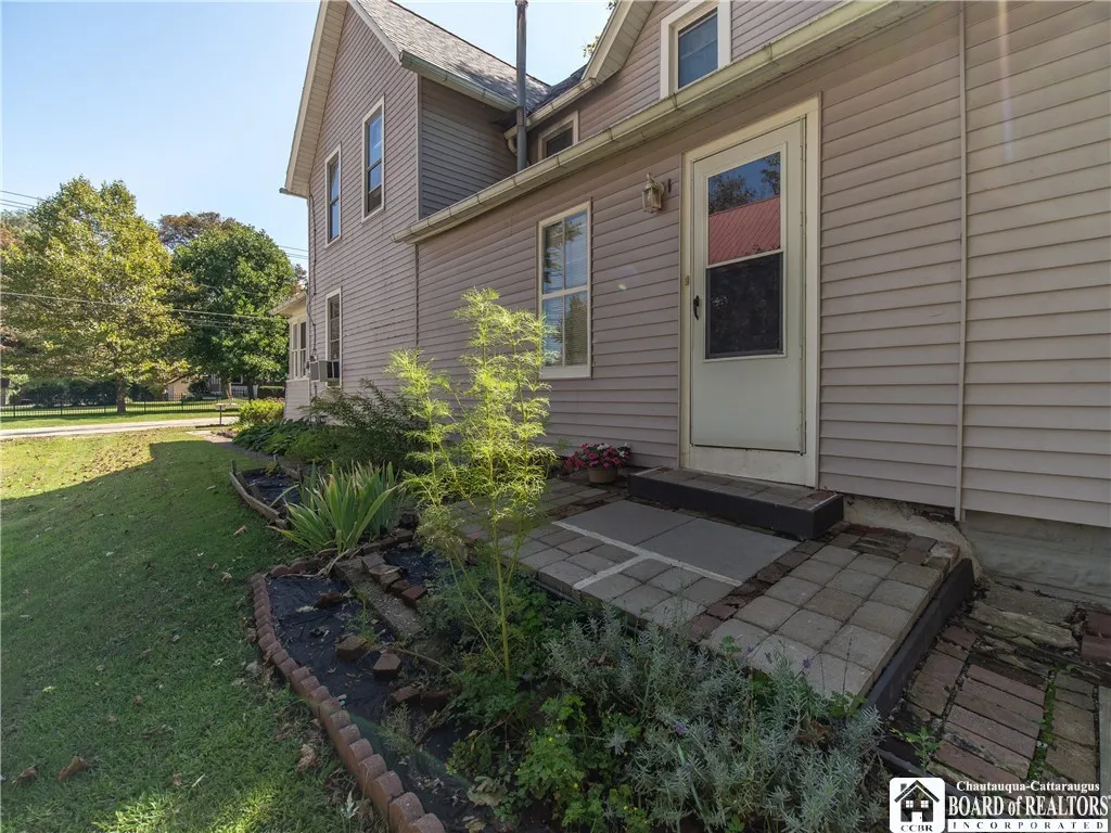 8667 Fay Street, Portland, New York 14769, Portland, New York 14769, 3 Bedrooms Bedrooms, 7 Rooms Rooms,1 BathroomBathrooms,Residential,For Sale,8667 Fay Street, Portland, New York 14769,0,R1633964