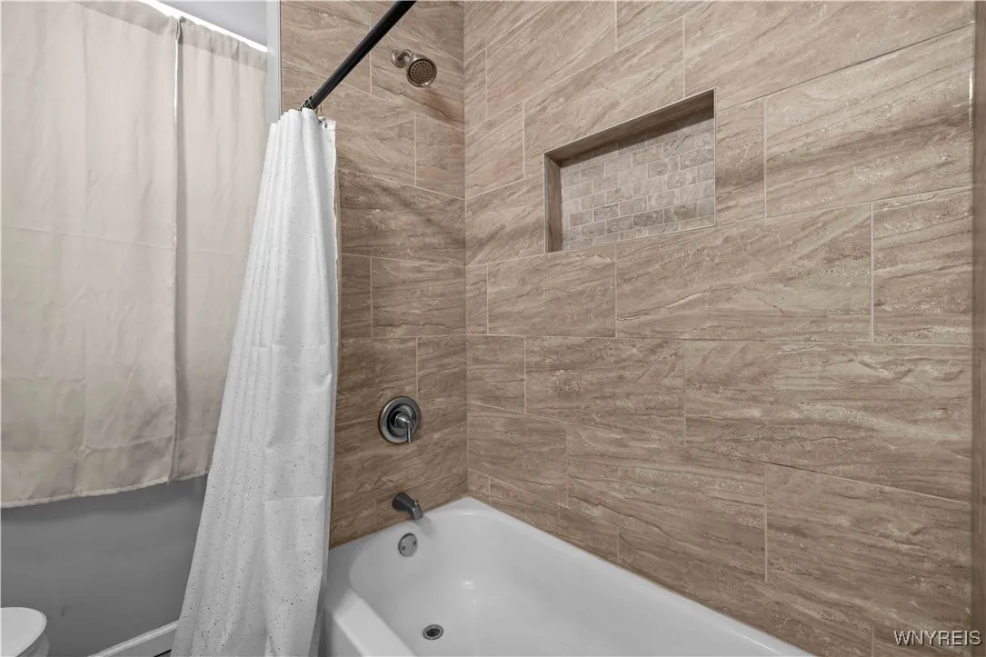 141 Loring Avenue, Buffalo, New York 14208, Buffalo, New York 14208, 4 Bedrooms Bedrooms, 11 Rooms Rooms,2 BathroomsBathrooms,Residential,For Sale,141 Loring Avenue, Buffalo, New York 14208,0,B1636097