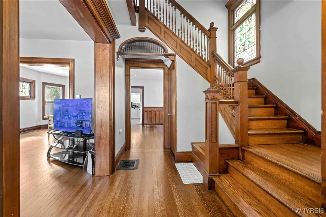 141 Loring Avenue, Buffalo, New York 14208, Buffalo, New York 14208, 4 Bedrooms Bedrooms, 11 Rooms Rooms,2 BathroomsBathrooms,Residential,For Sale,141 Loring Avenue, Buffalo, New York 14208,0,B1636097
