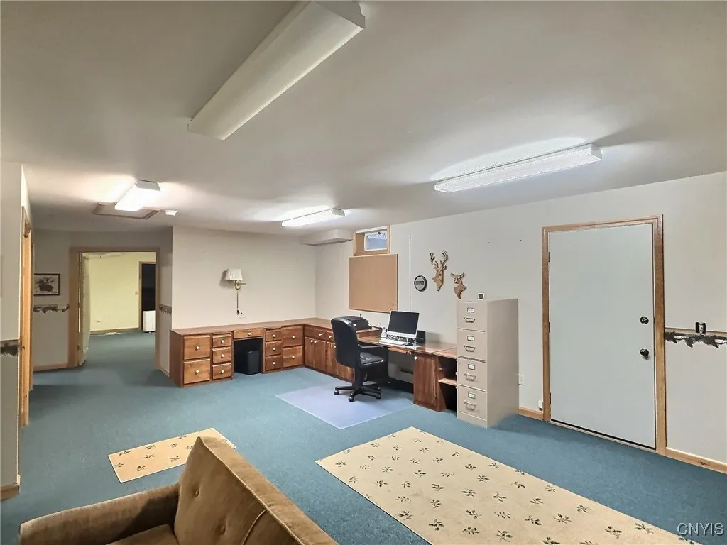 Family room/office area