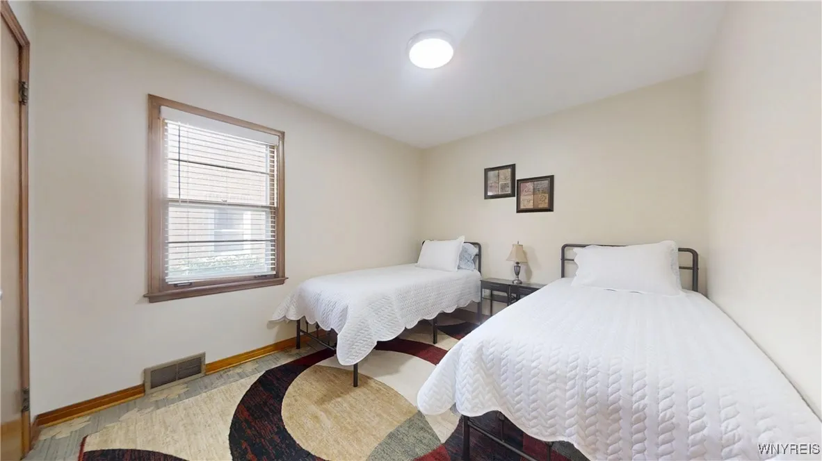 532 16th Street 1 Lower, Niagara Falls, New York 1, Niagara Falls, New York 14301, 3 Bedrooms Bedrooms, 5 Rooms Rooms,1 BathroomBathrooms,Residential Lease,For Rent,532 16th Street 1 Lower, Niagara Falls, New York 1,0,B1636609