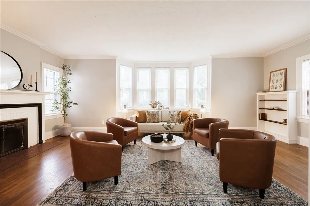 216 Seneca Parkway, Rochester, New York 14613, Rochester, New York 14613, 7 Bedrooms Bedrooms, 10 Rooms Rooms,3 BathroomsBathrooms,Residential,For Sale,216 Seneca Parkway, Rochester, New York 14613,0,R1636286