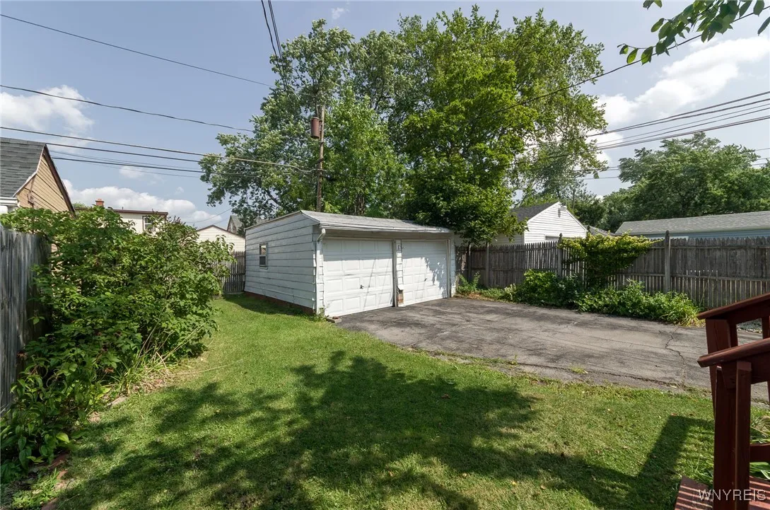 371 Hamilton Boulevard, Tonawanda, New York 14217, Tonawanda, New York 14217, 4 Bedrooms Bedrooms, ,2 BathroomsBathrooms,Residential,Closed,371 Hamilton Boulevard, Tonawanda, New York 14217,0,B1636130