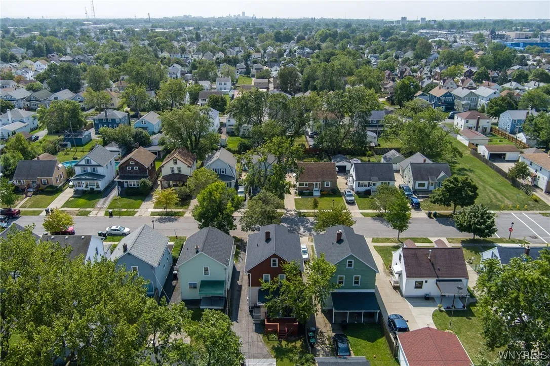 371 Hamilton Boulevard, Tonawanda, New York 14217, Tonawanda, New York 14217, 4 Bedrooms Bedrooms, ,2 BathroomsBathrooms,Residential,Closed,371 Hamilton Boulevard, Tonawanda, New York 14217,0,B1636130