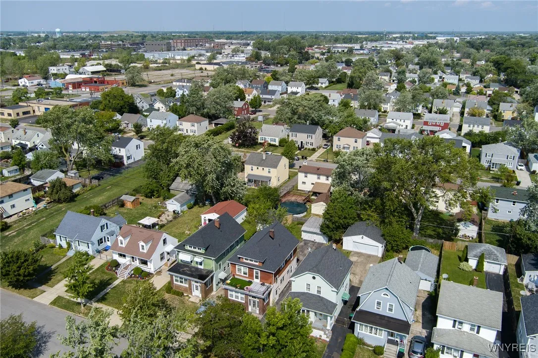 371 Hamilton Boulevard, Tonawanda, New York 14217, Tonawanda, New York 14217, 4 Bedrooms Bedrooms, ,2 BathroomsBathrooms,Residential,Closed,371 Hamilton Boulevard, Tonawanda, New York 14217,0,B1636130