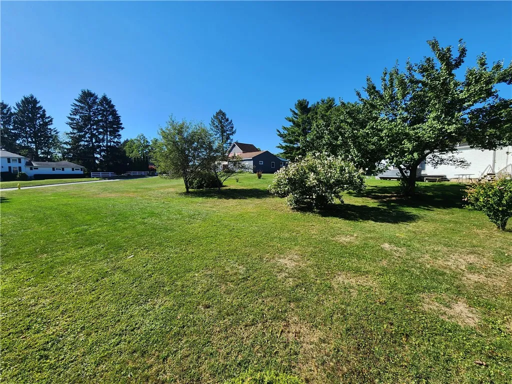 1 Pine Circle, Mt Morris, New York 14510, Mt Morris, New York 14510, 4 Bedrooms Bedrooms, 7 Rooms Rooms,2 BathroomsBathrooms,Residential,For Sale,1 Pine Circle, Mt Morris, New York 14510,0,R1635077