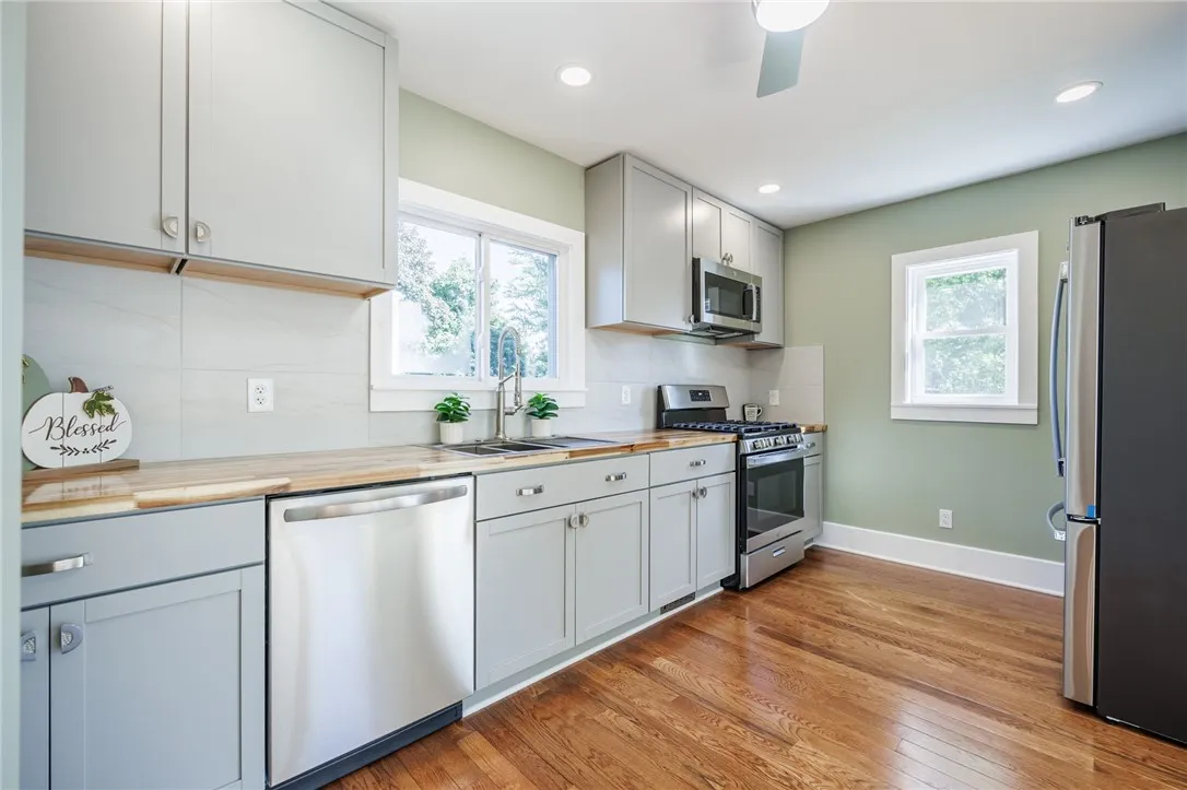 891 Ridgeway Avenue, Rochester, New York 14615, Rochester, New York 14615, 3 Bedrooms Bedrooms, 6 Rooms Rooms,1 BathroomBathrooms,Residential,Closed,891 Ridgeway Avenue, Rochester, New York 14615,0,R1636619