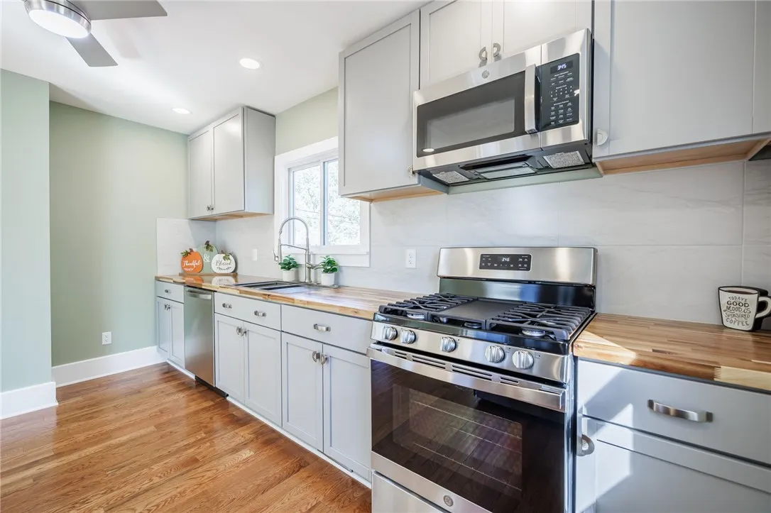 891 Ridgeway Avenue, Rochester, New York 14615, Rochester, New York 14615, 3 Bedrooms Bedrooms, 6 Rooms Rooms,1 BathroomBathrooms,Residential,Closed,891 Ridgeway Avenue, Rochester, New York 14615,0,R1636619