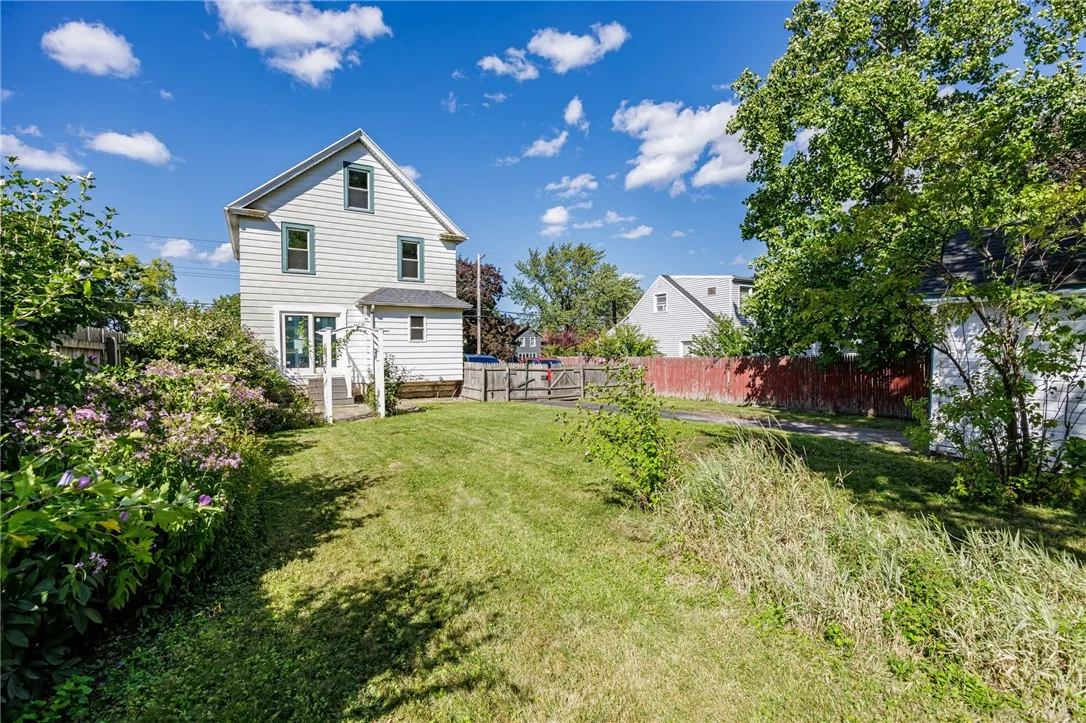 891 Ridgeway Avenue, Rochester, New York 14615, Rochester, New York 14615, 3 Bedrooms Bedrooms, 6 Rooms Rooms,1 BathroomBathrooms,Residential,Closed,891 Ridgeway Avenue, Rochester, New York 14615,0,R1636619