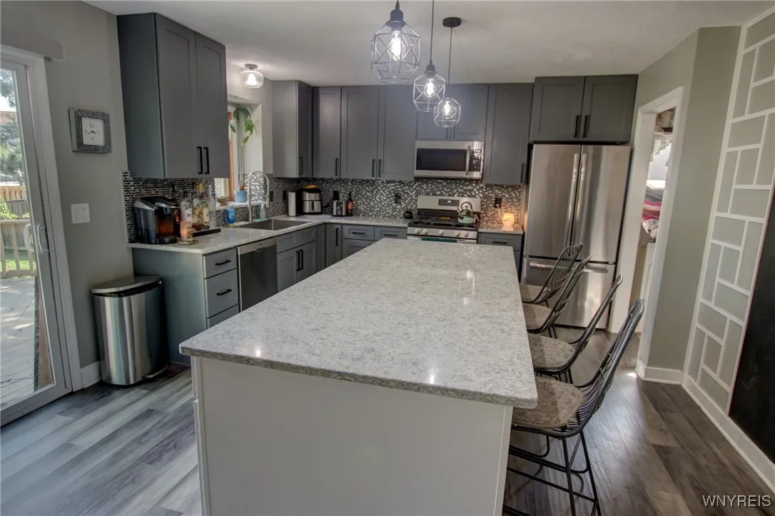 6131 Versailles Road, Hamburg, New York 14085, Hamburg, New York 14085, 3 Bedrooms Bedrooms, 9 Rooms Rooms,2 BathroomsBathrooms,Residential,For Sale,6131 Versailles Road, Hamburg, New York 14085,0,B1635608