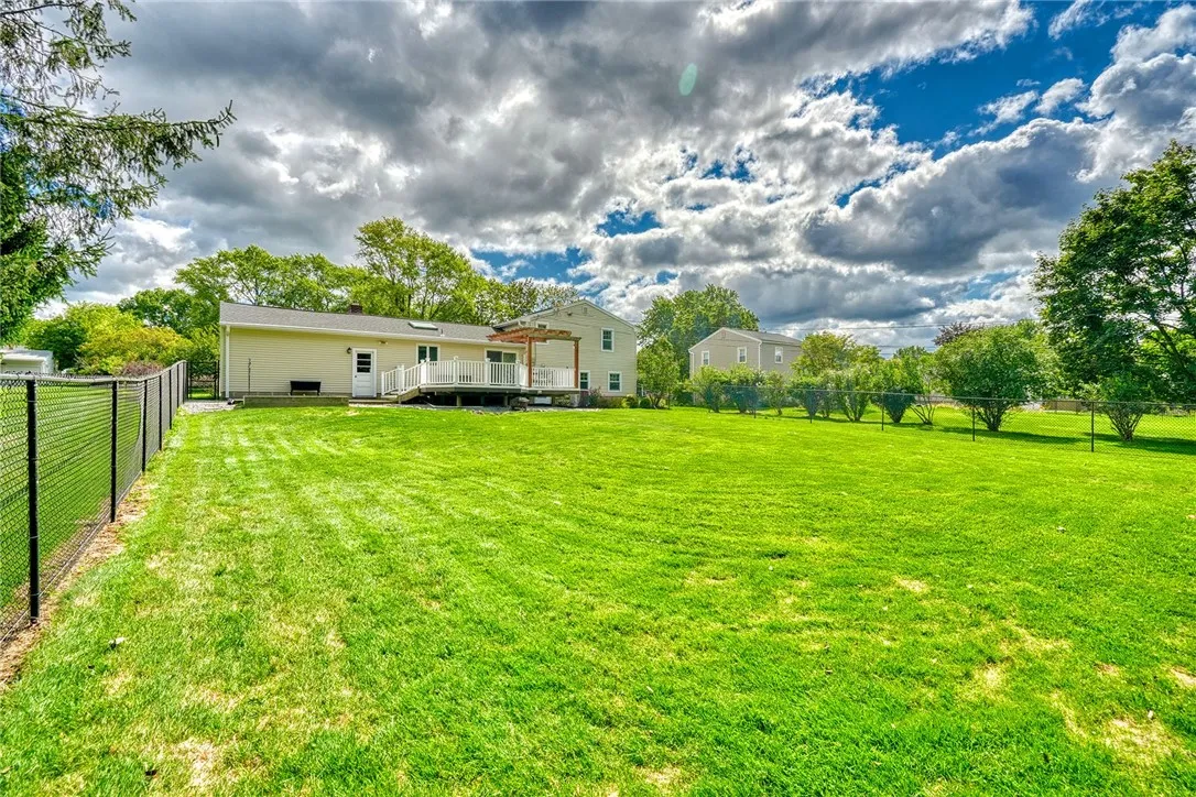 59 Arrowhead Lane, Penfield, New York 14526, Penfield, New York 14526, 4 Bedrooms Bedrooms, 8 Rooms Rooms,1 BathroomBathrooms,Residential,Closed,59 Arrowhead Lane, Penfield, New York 14526,0,R1636675