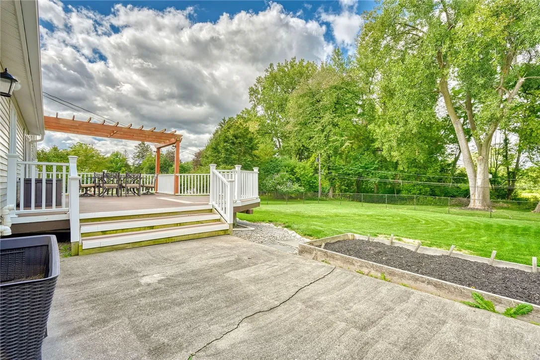 59 Arrowhead Lane, Penfield, New York 14526, Penfield, New York 14526, 4 Bedrooms Bedrooms, 8 Rooms Rooms,1 BathroomBathrooms,Residential,Closed,59 Arrowhead Lane, Penfield, New York 14526,0,R1636675