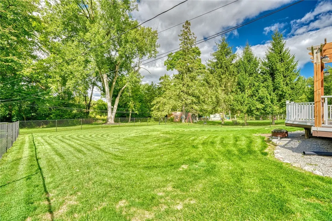 59 Arrowhead Lane, Penfield, New York 14526, Penfield, New York 14526, 4 Bedrooms Bedrooms, 8 Rooms Rooms,1 BathroomBathrooms,Residential,Closed,59 Arrowhead Lane, Penfield, New York 14526,0,R1636675