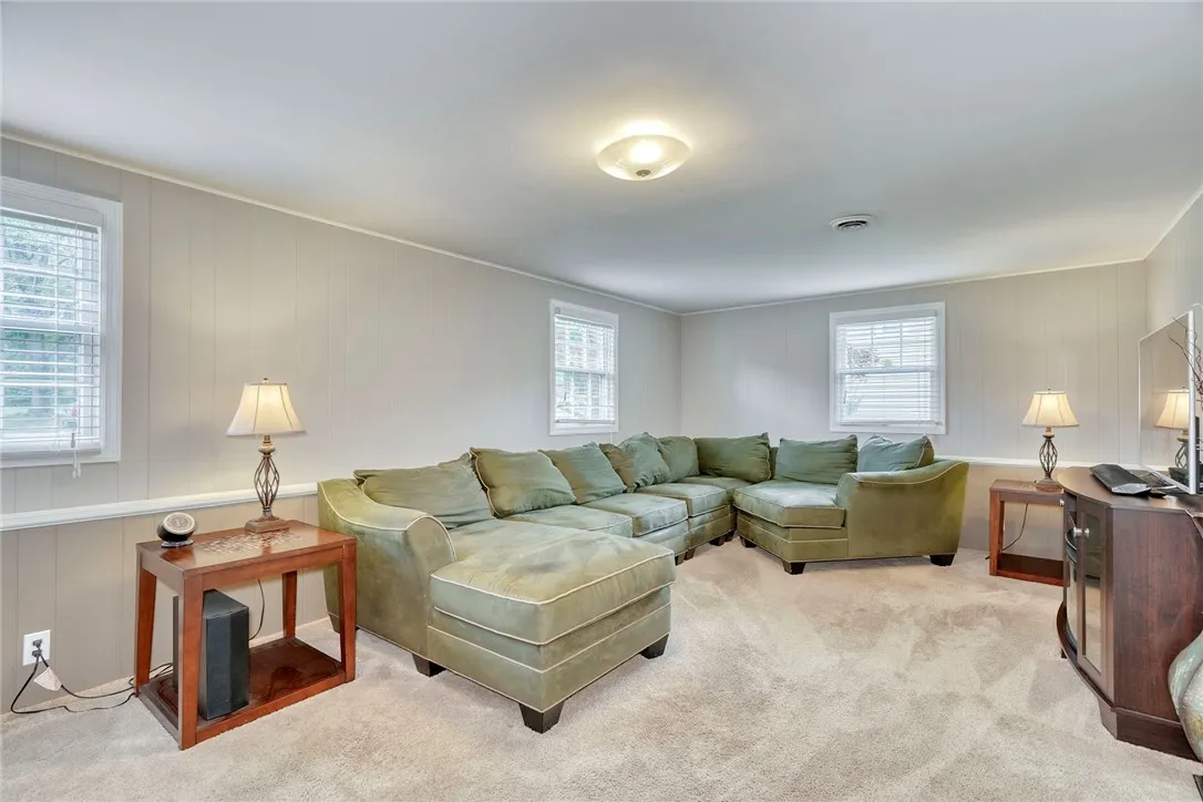 59 Arrowhead Lane, Penfield, New York 14526, Penfield, New York 14526, 4 Bedrooms Bedrooms, 8 Rooms Rooms,1 BathroomBathrooms,Residential,Closed,59 Arrowhead Lane, Penfield, New York 14526,0,R1636675