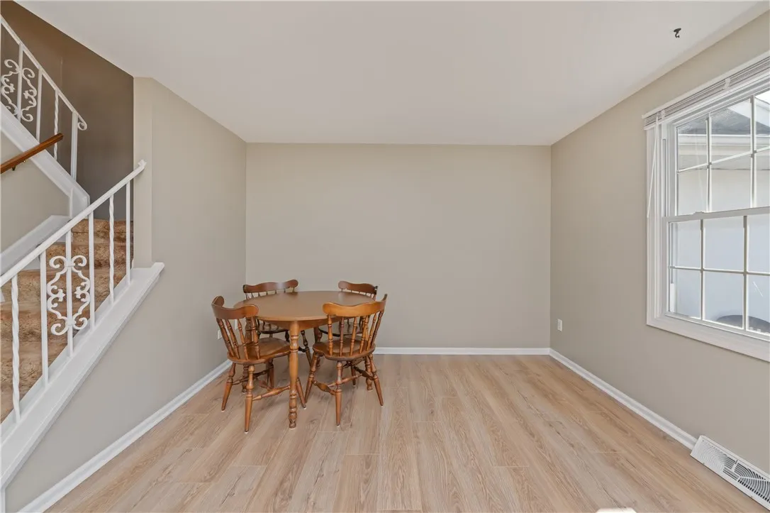 187 South Estate Drive, Webster, New York 14580, Webster, New York 14580, 3 Bedrooms Bedrooms, 7 Rooms Rooms,1 BathroomBathrooms,Residential,Closed,187 South Estate Drive, Webster, New York 14580,0,R1636680