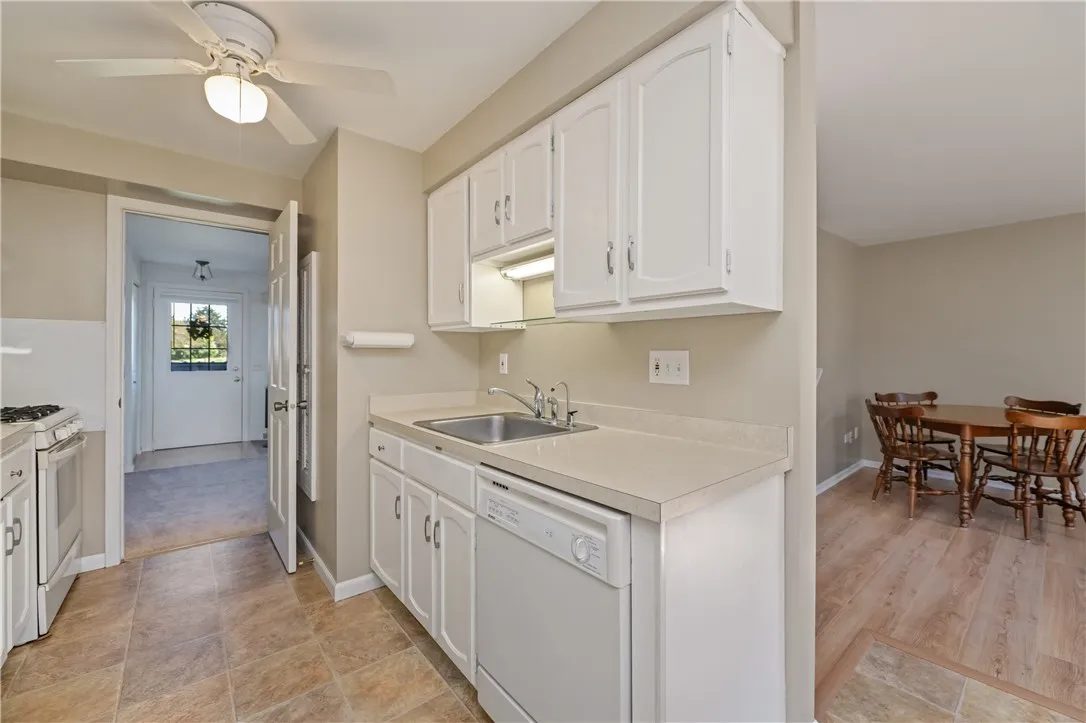 187 South Estate Drive, Webster, New York 14580, Webster, New York 14580, 3 Bedrooms Bedrooms, 7 Rooms Rooms,1 BathroomBathrooms,Residential,Closed,187 South Estate Drive, Webster, New York 14580,0,R1636680