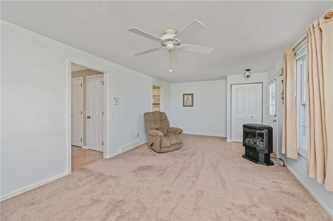 187 South Estate Drive, Webster, New York 14580, Webster, New York 14580, 3 Bedrooms Bedrooms, 7 Rooms Rooms,1 BathroomBathrooms,Residential,Closed,187 South Estate Drive, Webster, New York 14580,0,R1636680