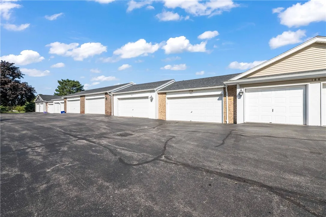 187 South Estate Drive, Webster, New York 14580, Webster, New York 14580, 3 Bedrooms Bedrooms, 7 Rooms Rooms,1 BathroomBathrooms,Residential,Closed,187 South Estate Drive, Webster, New York 14580,0,R1636680