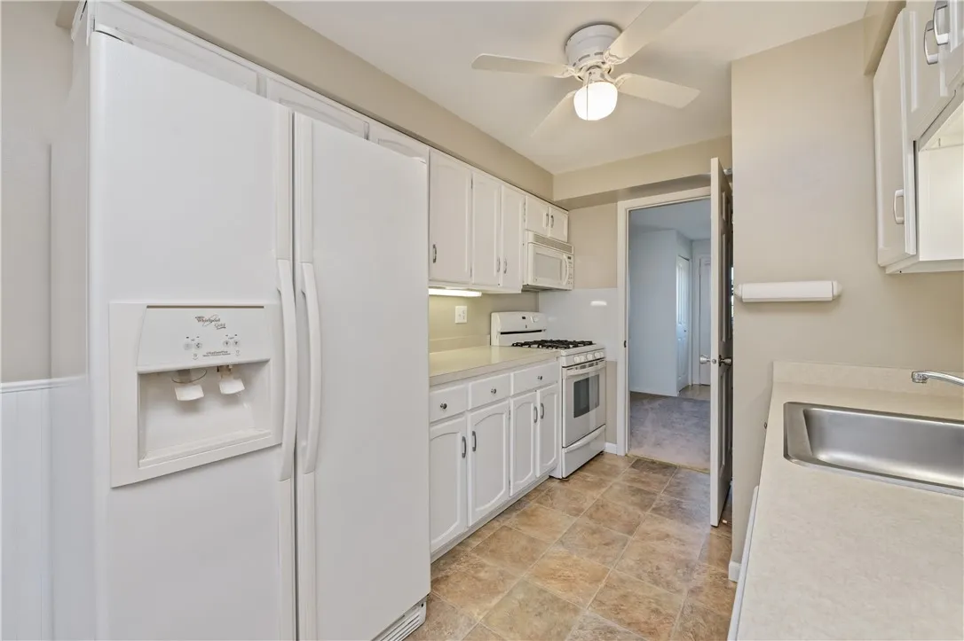 187 South Estate Drive, Webster, New York 14580, Webster, New York 14580, 3 Bedrooms Bedrooms, 7 Rooms Rooms,1 BathroomBathrooms,Residential,Closed,187 South Estate Drive, Webster, New York 14580,0,R1636680