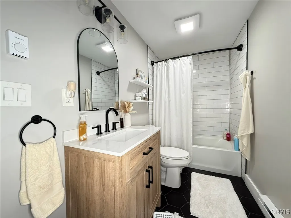 377 Village Blvd. North, Van Buren, New York 13027, Van Buren, New York 13027, 2 Bedrooms Bedrooms, 5 Rooms Rooms,1 BathroomBathrooms,Residential,Closed,377 Village Blvd. North, Van Buren, New York 13027,0,S1635480