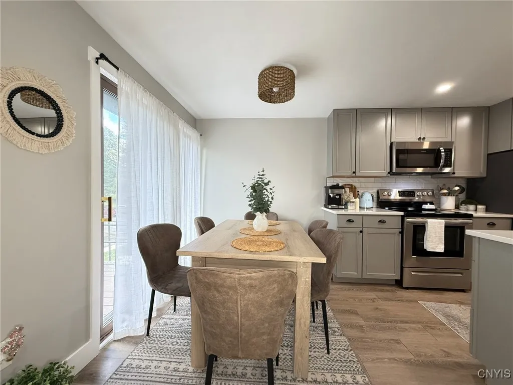 377 Village Blvd. North, Van Buren, New York 13027, Van Buren, New York 13027, 2 Bedrooms Bedrooms, 5 Rooms Rooms,1 BathroomBathrooms,Residential,Closed,377 Village Blvd. North, Van Buren, New York 13027,0,S1635480