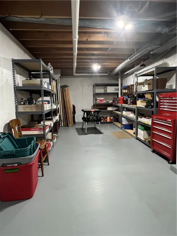 212 Timothy Lane, Horseheads, New York 14845, Horseheads, New York 14845, 4 Bedrooms Bedrooms, 9 Rooms Rooms,2 BathroomsBathrooms,Residential,Closed,212 Timothy Lane, Horseheads, New York 14845,0,R1634050