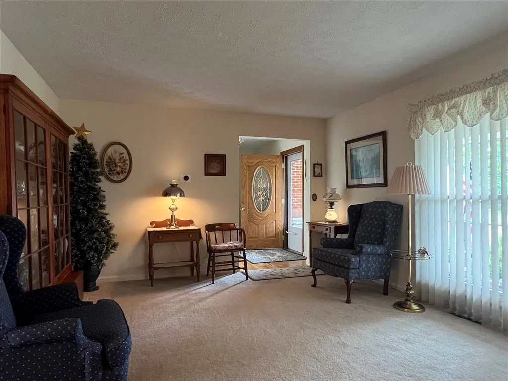 212 Timothy Lane, Horseheads, New York 14845, Horseheads, New York 14845, 4 Bedrooms Bedrooms, 9 Rooms Rooms,2 BathroomsBathrooms,Residential,Closed,212 Timothy Lane, Horseheads, New York 14845,0,R1634050