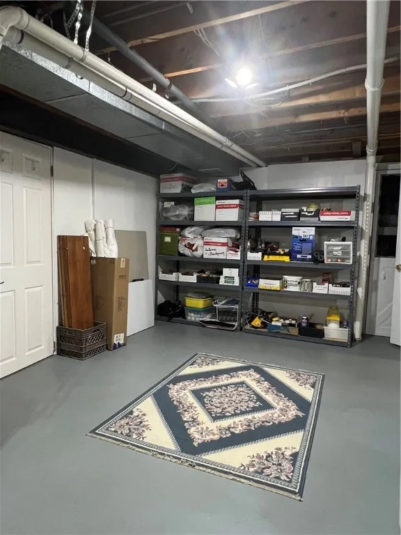 212 Timothy Lane, Horseheads, New York 14845, Horseheads, New York 14845, 4 Bedrooms Bedrooms, 9 Rooms Rooms,2 BathroomsBathrooms,Residential,Closed,212 Timothy Lane, Horseheads, New York 14845,0,R1634050