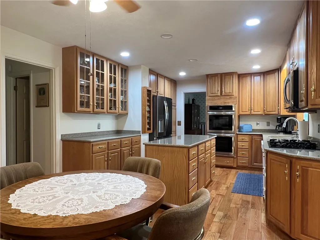 212 Timothy Lane, Horseheads, New York 14845, Horseheads, New York 14845, 4 Bedrooms Bedrooms, 9 Rooms Rooms,2 BathroomsBathrooms,Residential,Closed,212 Timothy Lane, Horseheads, New York 14845,0,R1634050