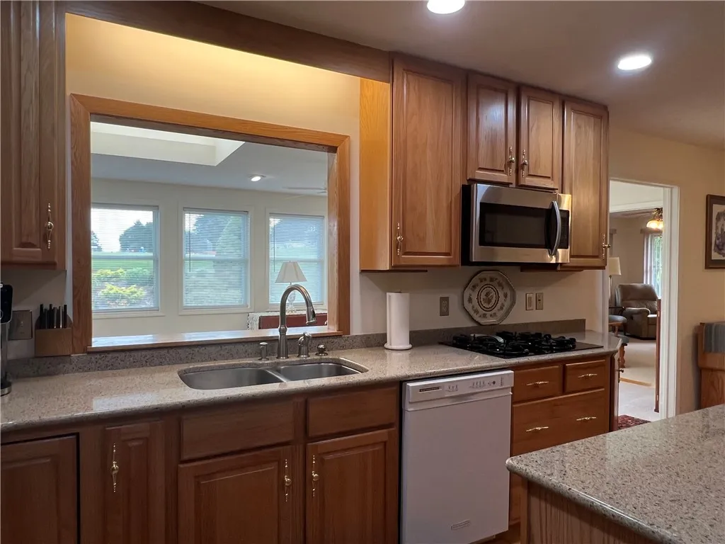 212 Timothy Lane, Horseheads, New York 14845, Horseheads, New York 14845, 4 Bedrooms Bedrooms, 9 Rooms Rooms,2 BathroomsBathrooms,Residential,Closed,212 Timothy Lane, Horseheads, New York 14845,0,R1634050