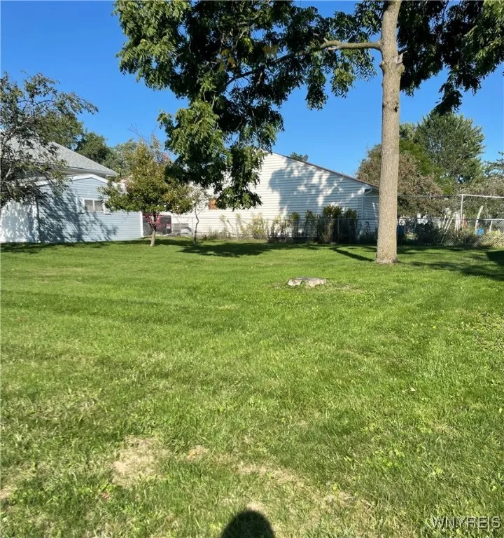 41 Wedgewood Drive, West Seneca, New York 14224, West Seneca, New York 14224, 3 Bedrooms Bedrooms, 6 Rooms Rooms,1 BathroomBathrooms,Residential,For Sale,41 Wedgewood Drive, West Seneca, New York 14224,0,B1636512