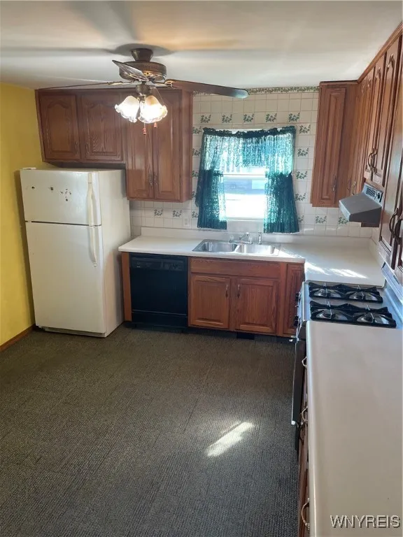41 Wedgewood Drive, West Seneca, New York 14224, West Seneca, New York 14224, 3 Bedrooms Bedrooms, 6 Rooms Rooms,1 BathroomBathrooms,Residential,For Sale,41 Wedgewood Drive, West Seneca, New York 14224,0,B1636512