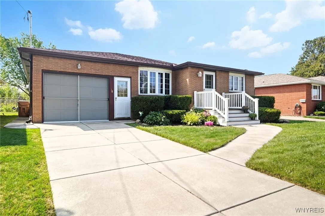 58 Suzette Drive, Cheektowaga, New York 14227, Cheektowaga, New York 14227, 3 Bedrooms Bedrooms, 6 Rooms Rooms,1 BathroomBathrooms,Residential,Closed,58 Suzette Drive, Cheektowaga, New York 14227,0,B1634616