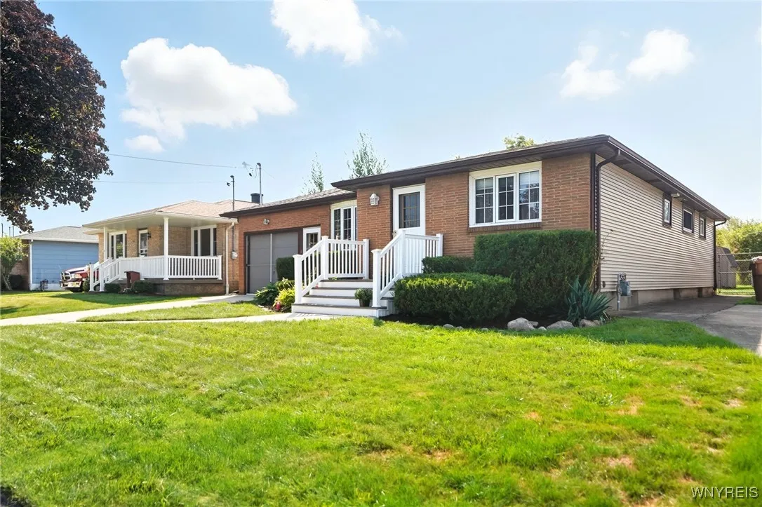 58 Suzette Drive, Cheektowaga, New York 14227, Cheektowaga, New York 14227, 3 Bedrooms Bedrooms, 6 Rooms Rooms,1 BathroomBathrooms,Residential,Closed,58 Suzette Drive, Cheektowaga, New York 14227,0,B1634616