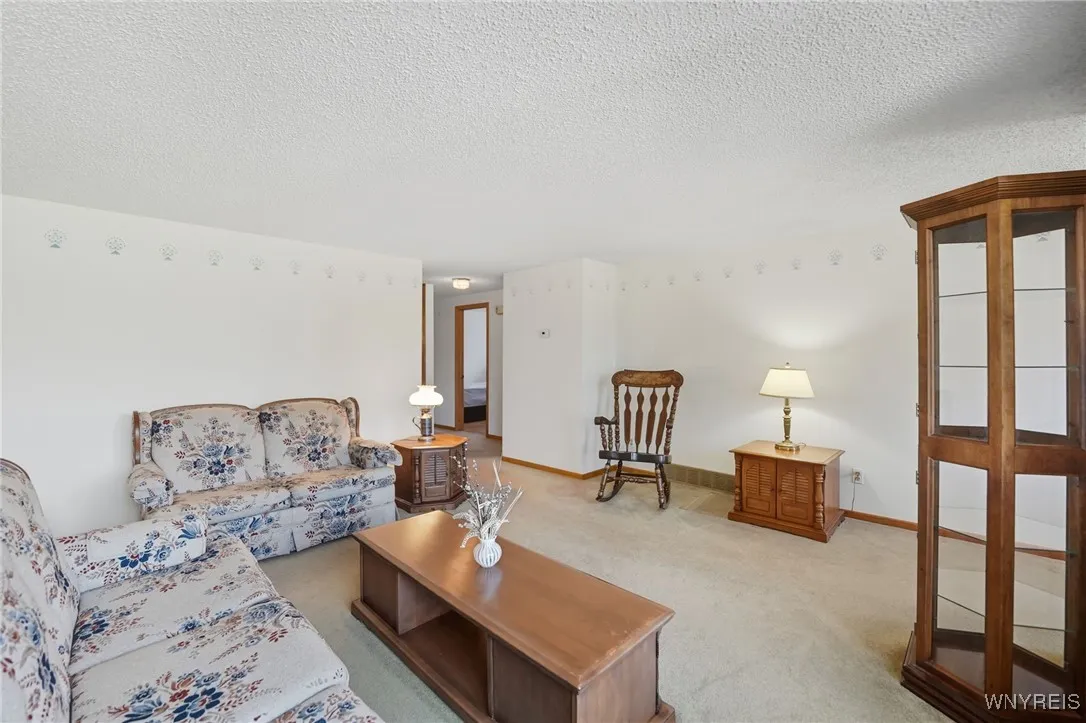 58 Suzette Drive, Cheektowaga, New York 14227, Cheektowaga, New York 14227, 3 Bedrooms Bedrooms, 6 Rooms Rooms,1 BathroomBathrooms,Residential,Closed,58 Suzette Drive, Cheektowaga, New York 14227,0,B1634616
