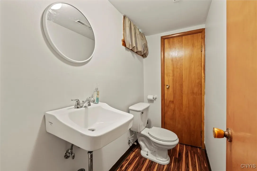 202 Fairdale Avenue, Syracuse, New York 13207, Syracuse, New York 13207, 3 Bedrooms Bedrooms, 10 Rooms Rooms,1 BathroomBathrooms,Residential,For Sale,202 Fairdale Avenue, Syracuse, New York 13207,0,S1636462