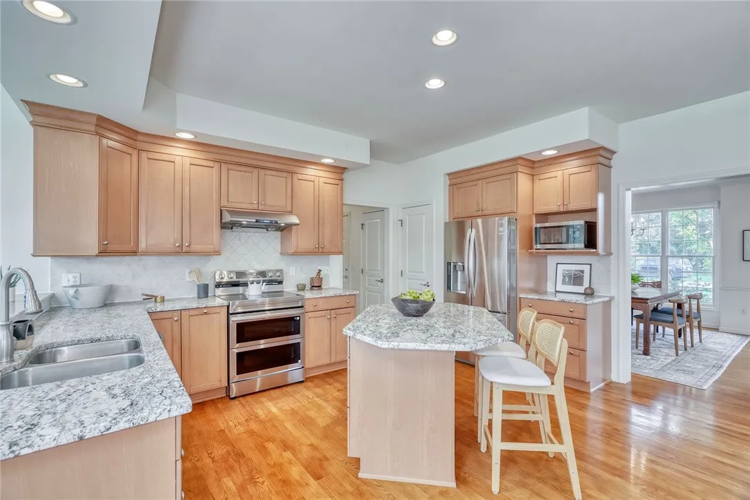3 Acadian Rise, Perinton, New York 14450, Perinton, New York 14450, 5 Bedrooms Bedrooms, 7 Rooms Rooms,2 BathroomsBathrooms,Residential,For Sale,3 Acadian Rise, Perinton, New York 14450,0,R1635475
