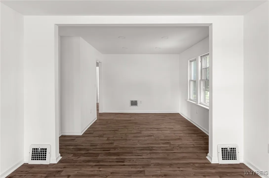 8521 Sheridan Drive, Clarence, New York 14221, Clarence, New York 14221, 2 Bedrooms Bedrooms, 4 Rooms Rooms,1 BathroomBathrooms,Residential Lease,For Rent,8521 Sheridan Drive, Clarence, New York 14221,0,B1636589