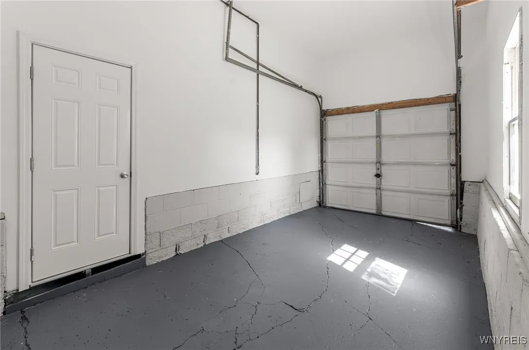 8521 Sheridan Drive, Clarence, New York 14221, Clarence, New York 14221, 2 Bedrooms Bedrooms, 4 Rooms Rooms,1 BathroomBathrooms,Residential Lease,For Rent,8521 Sheridan Drive, Clarence, New York 14221,0,B1636589