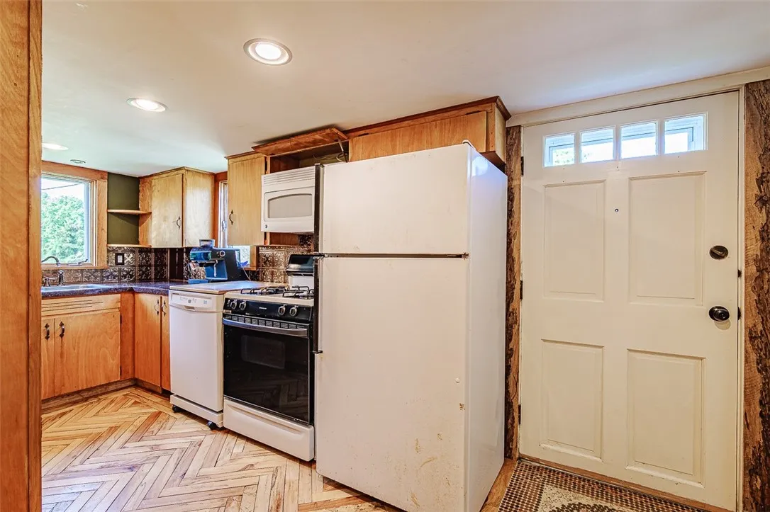 3842 Clover Street, Mendon, New York 14467, Mendon, New York 14467, 3 Bedrooms Bedrooms, 6 Rooms Rooms,2 BathroomsBathrooms,Residential,For Sale,3842 Clover Street, Mendon, New York 14467,0,R1636291