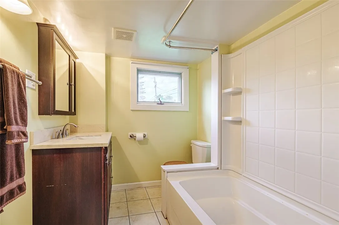 3842 Clover Street, Mendon, New York 14467, Mendon, New York 14467, 3 Bedrooms Bedrooms, 6 Rooms Rooms,2 BathroomsBathrooms,Residential,For Sale,3842 Clover Street, Mendon, New York 14467,0,R1636291