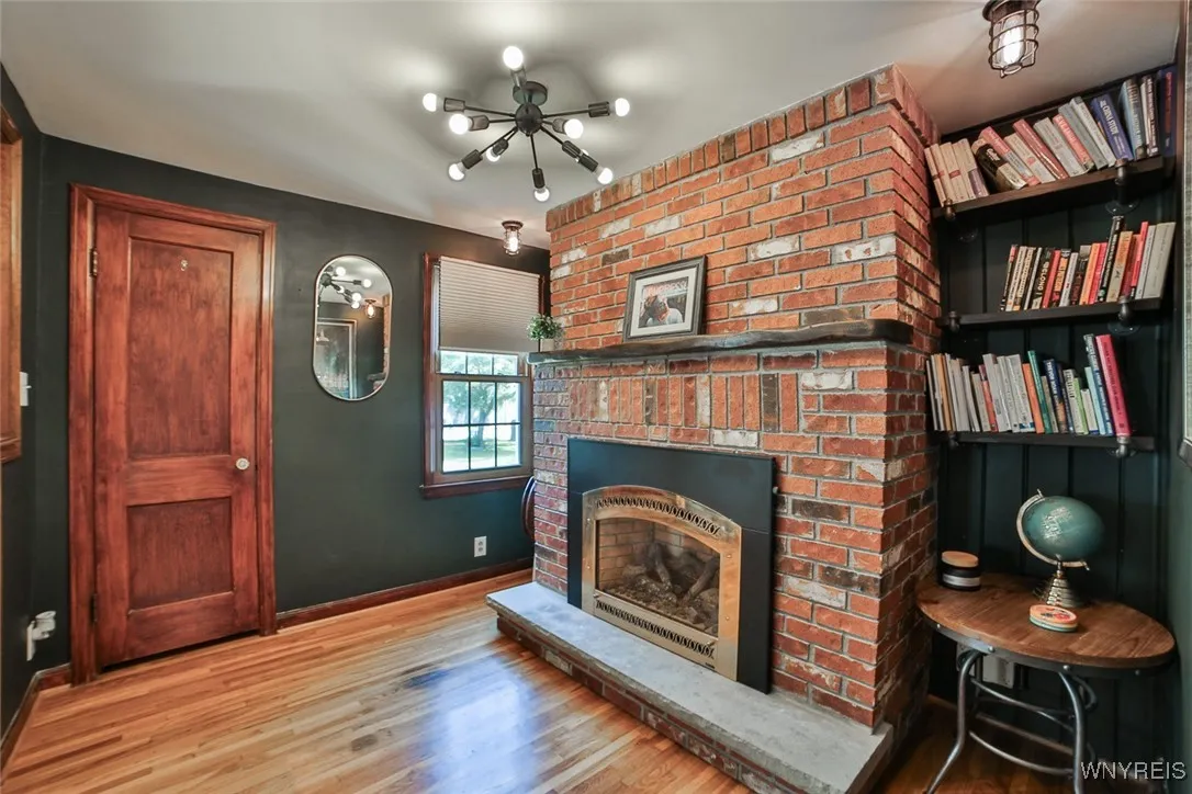 4 Highview Court, Cheektowaga, New York 14215, Cheektowaga, New York 14215, 2 Bedrooms Bedrooms, 6 Rooms Rooms,2 BathroomsBathrooms,Residential,For Sale,4 Highview Court, Cheektowaga, New York 14215,0,B1635718