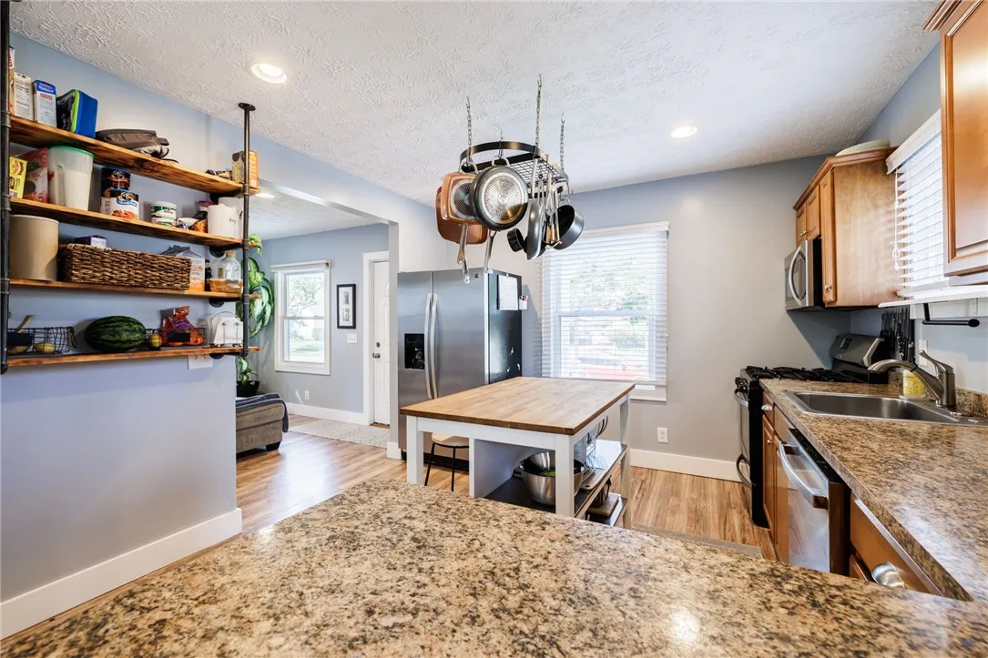 267 Woodcrest Road, Greece, New York 14616, Greece, New York 14616, 2 Bedrooms Bedrooms, 6 Rooms Rooms,1 BathroomBathrooms,Residential,For Sale,267 Woodcrest Road, Greece, New York 14616,0,R1635203