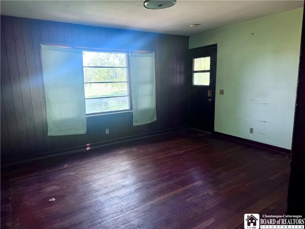 140 Seymour Street, Pomfret, New York 14063, Pomfret, New York 14063, 3 Bedrooms Bedrooms, 6 Rooms Rooms,1 BathroomBathrooms,Residential,Closed,140 Seymour Street, Pomfret, New York 14063,0,R1636105