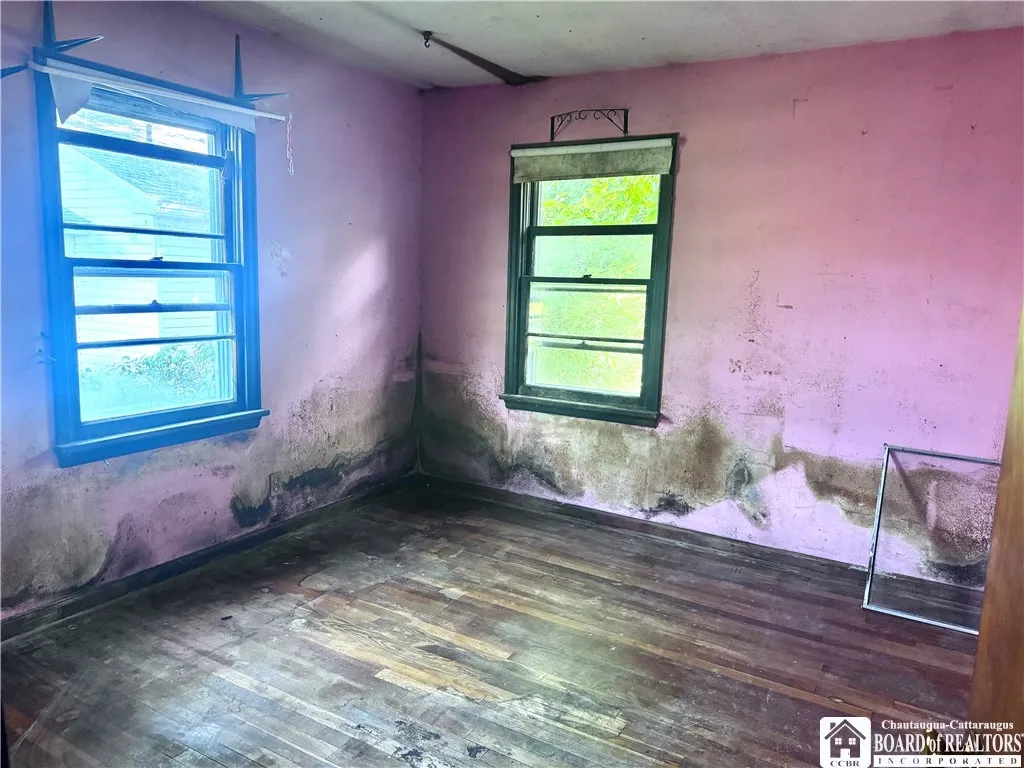 140 Seymour Street, Pomfret, New York 14063, Pomfret, New York 14063, 3 Bedrooms Bedrooms, 6 Rooms Rooms,1 BathroomBathrooms,Residential,Closed,140 Seymour Street, Pomfret, New York 14063,0,R1636105