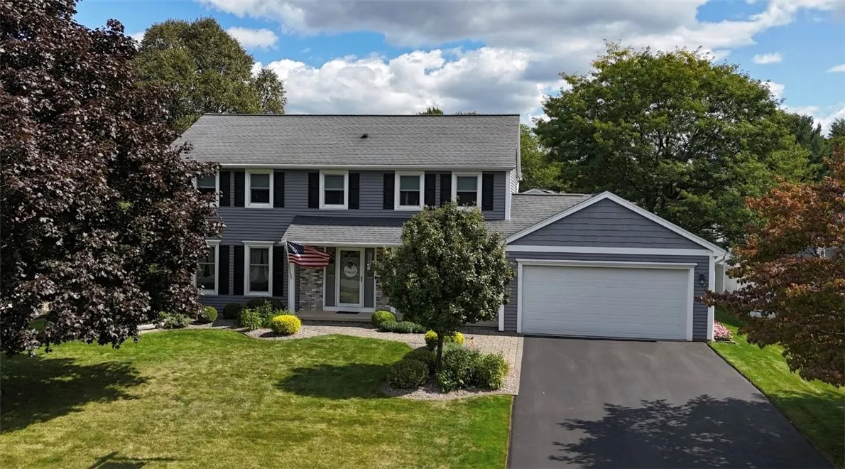 26 Webwood Circle, Greece, New York 14626, Greece, New York 14626, 4 Bedrooms Bedrooms, 8 Rooms Rooms,2 BathroomsBathrooms,Residential,Closed,26 Webwood Circle, Greece, New York 14626,0,R1631947