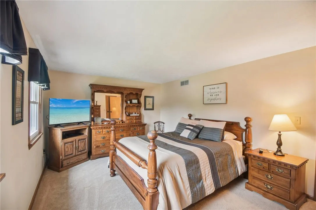 26 Webwood Circle, Greece, New York 14626, Greece, New York 14626, 4 Bedrooms Bedrooms, 8 Rooms Rooms,2 BathroomsBathrooms,Residential,Closed,26 Webwood Circle, Greece, New York 14626,0,R1631947