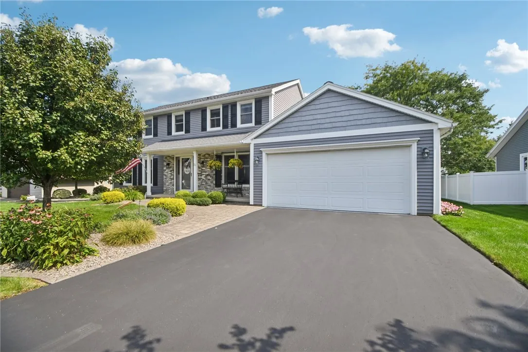 26 Webwood Circle, Greece, New York 14626, Greece, New York 14626, 4 Bedrooms Bedrooms, 8 Rooms Rooms,2 BathroomsBathrooms,Residential,Closed,26 Webwood Circle, Greece, New York 14626,0,R1631947